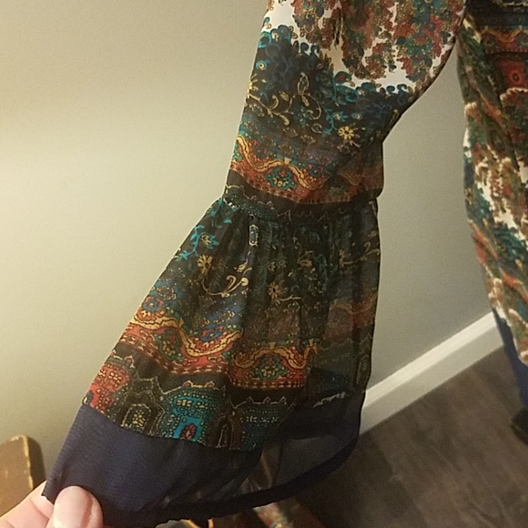 Dress - Picture 3 of 4